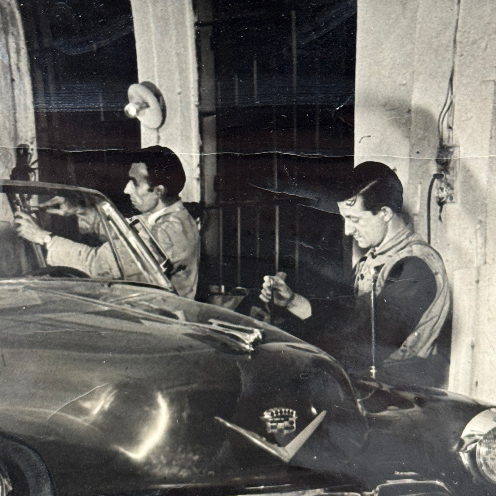 Cadillac Repair Shop Italian Press Photo Photograph Print Vintage Car Automobile