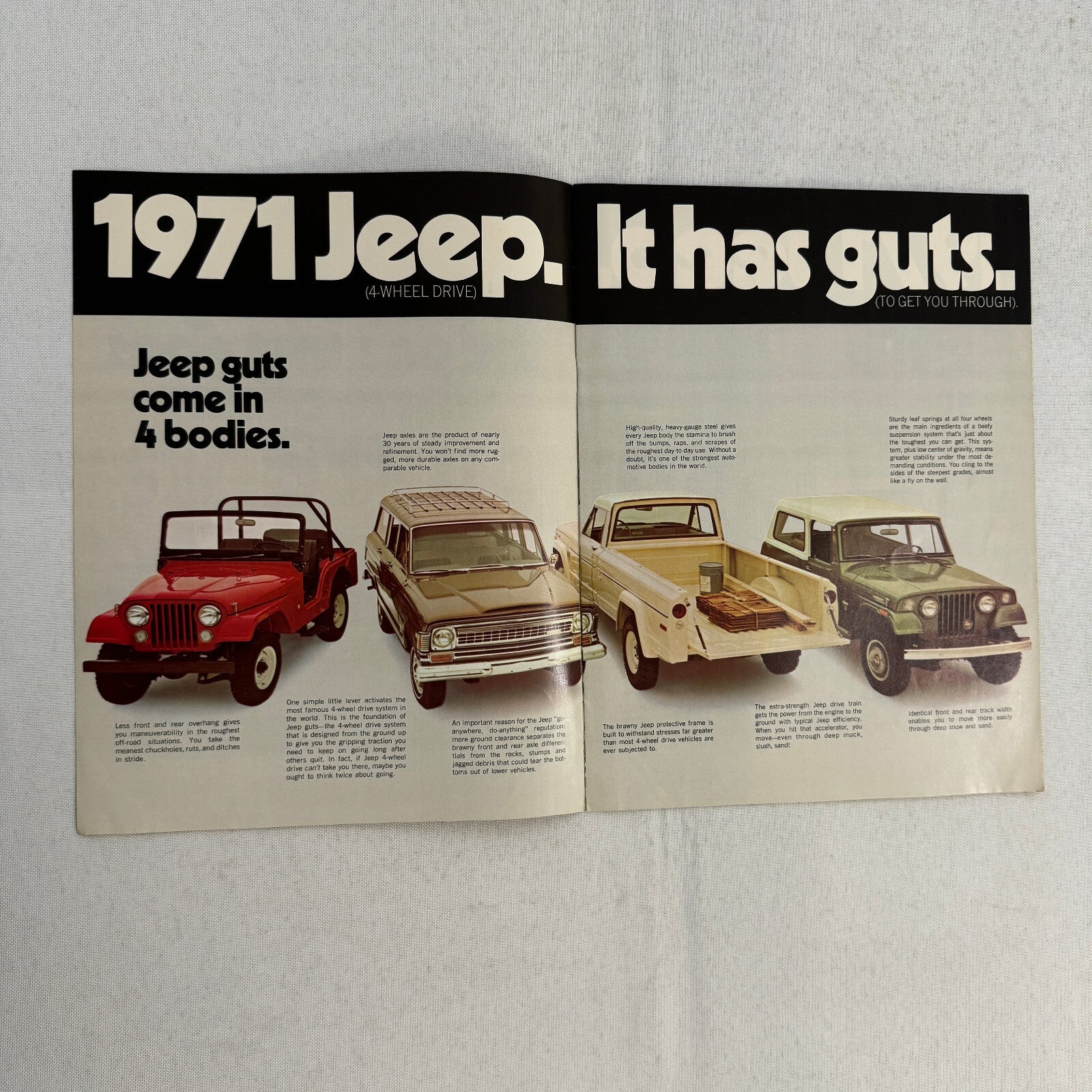 1971 Jeep Sales Brochure Catalog Universal Wagoneer Gladiator Jeepster Commando
