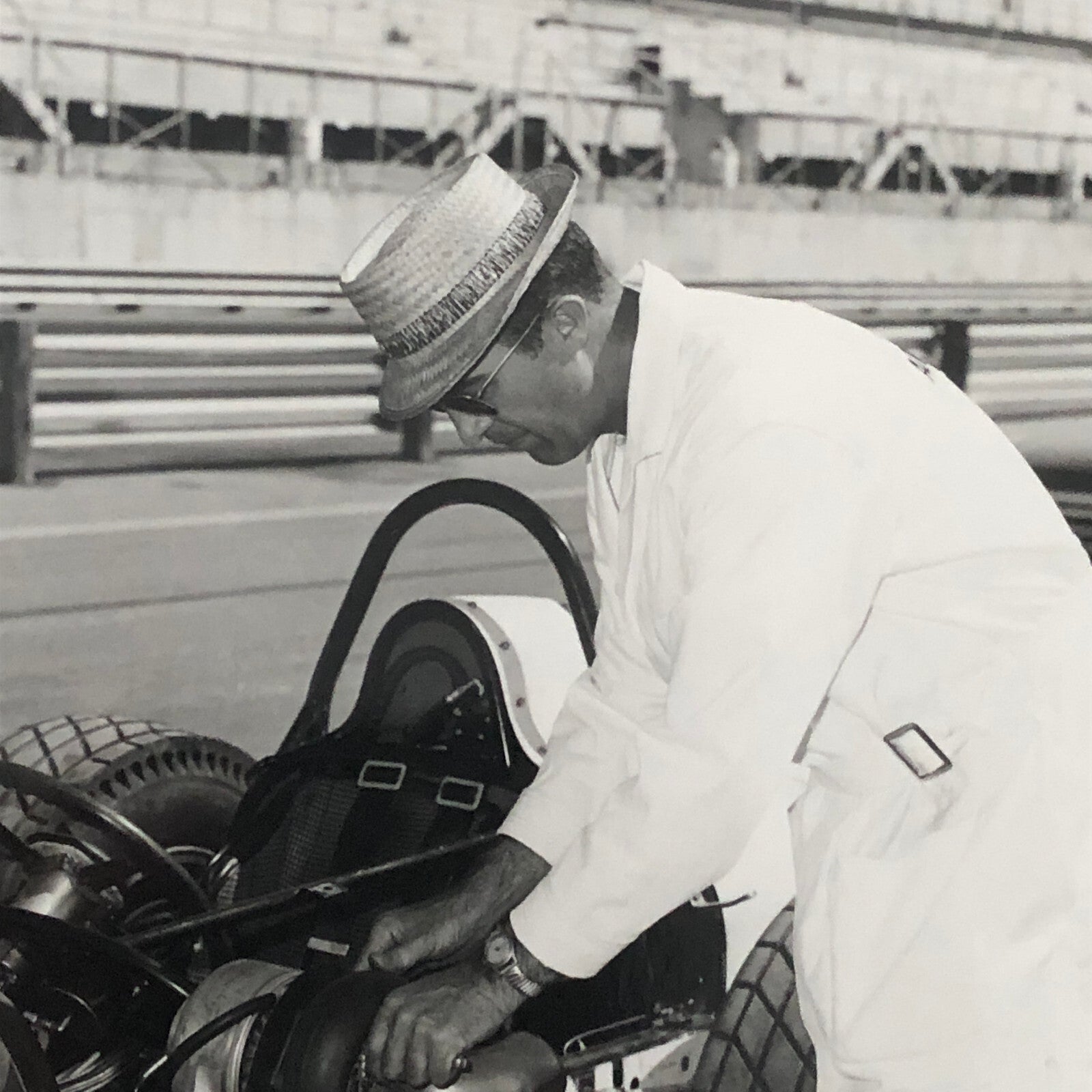 Indy Indianapolis 500 Racing Photo Photograph Offenhauser Engine 1960s