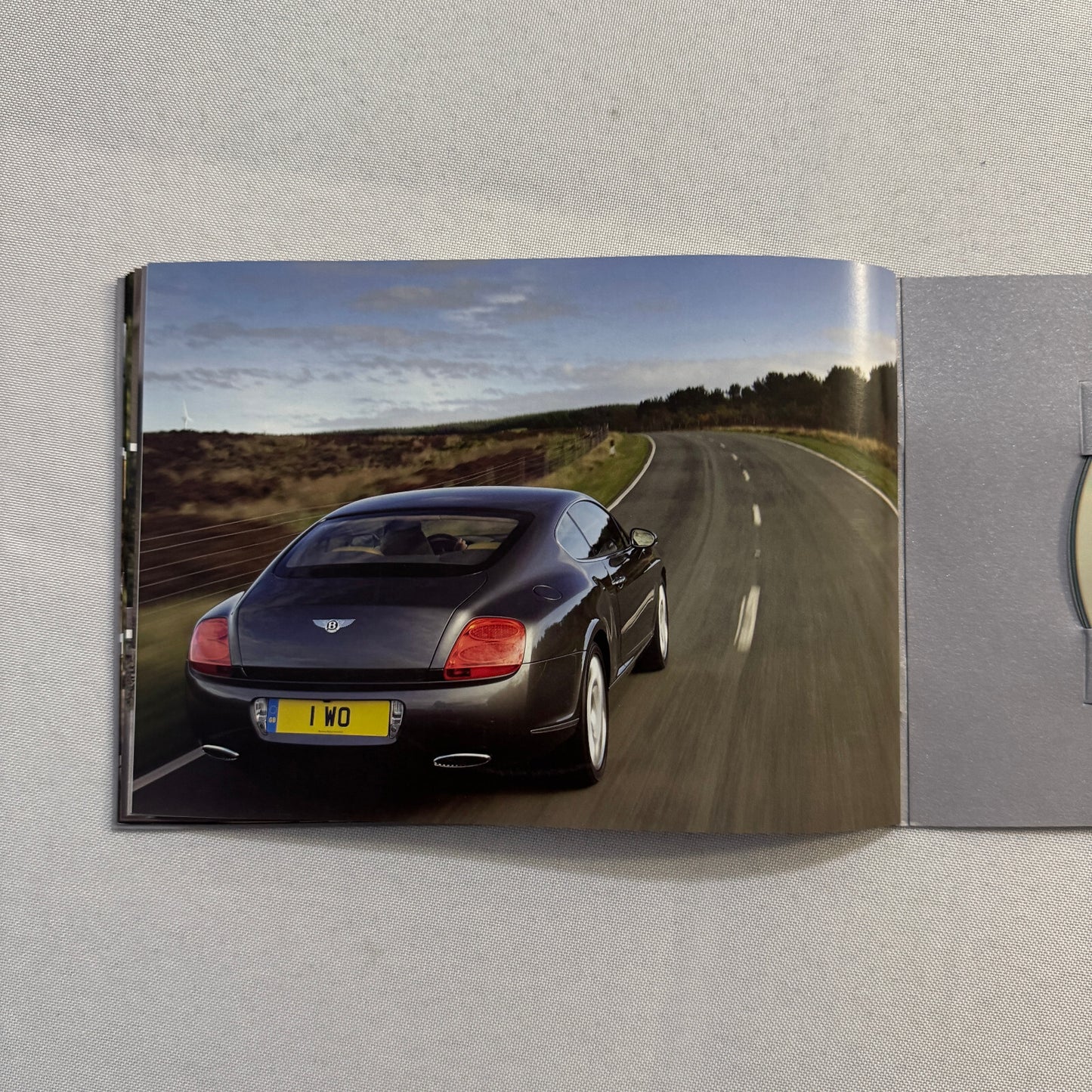 Bentley Contintental GT and GT Speed Press Kit Brochure with CD 2007 2008