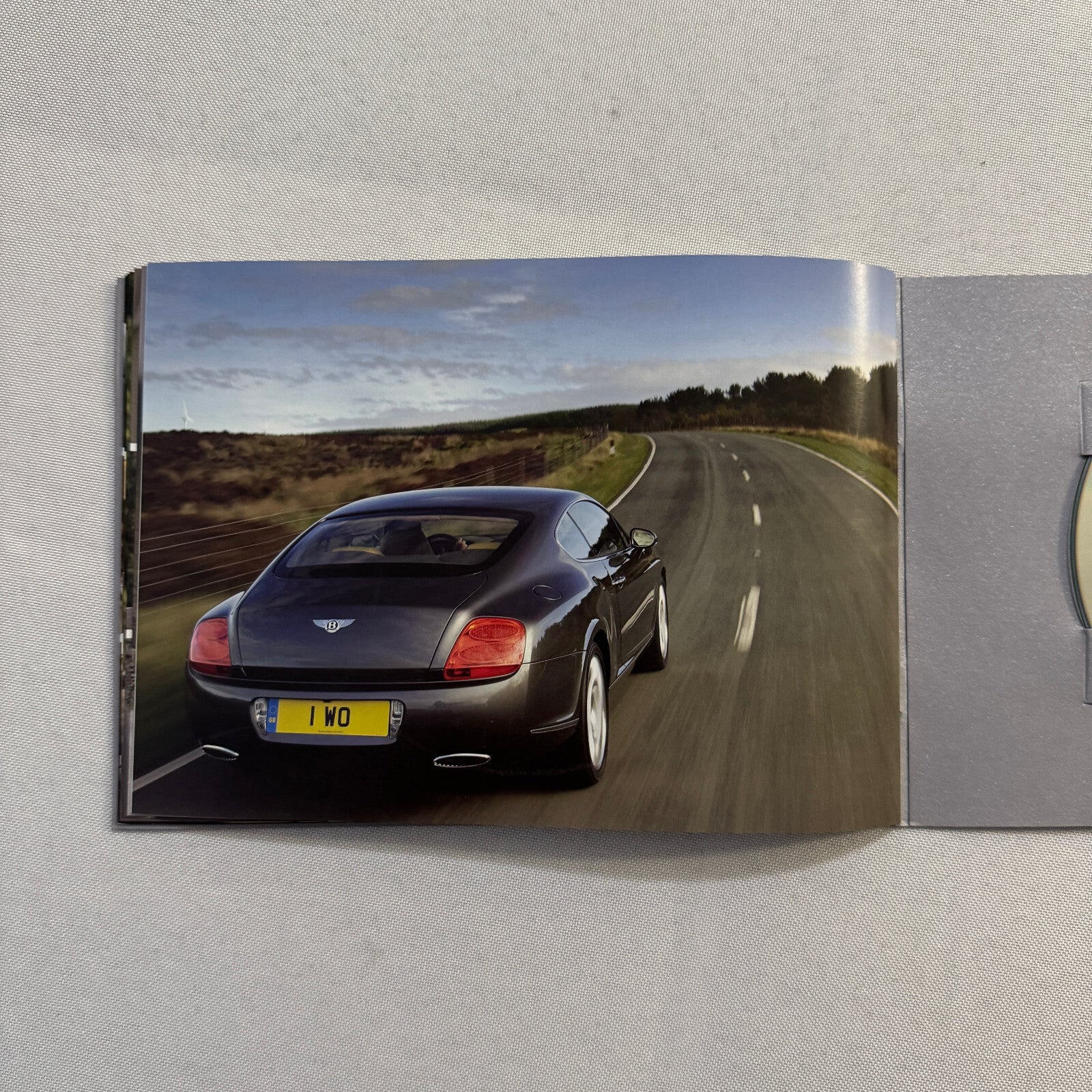 Bentley Contintental GT and GT Speed Press Kit Brochure with CD 2007 2008