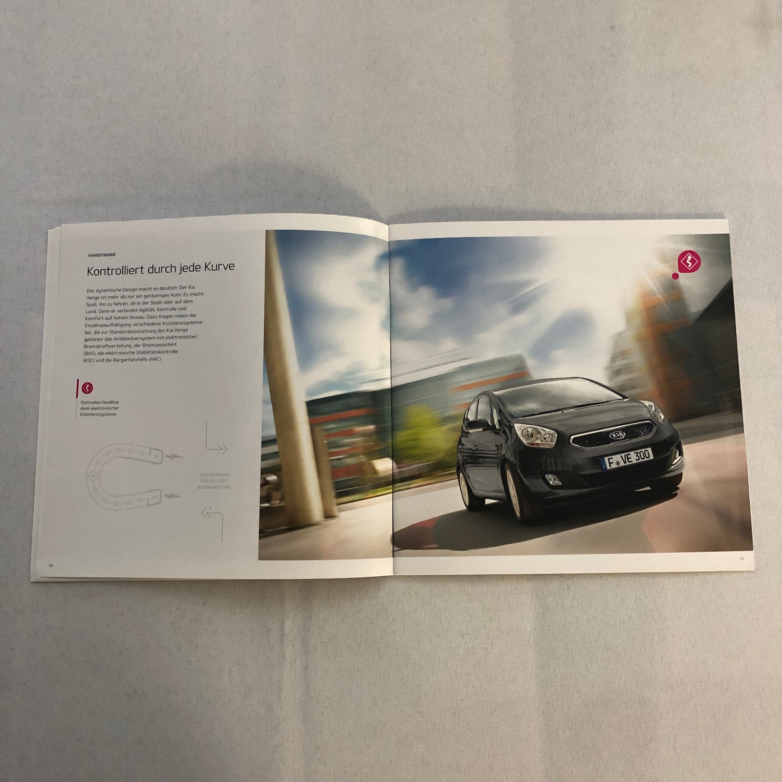 2014 Kia Venga Car Sales Brochure Catalog with Price List GERMAN Market