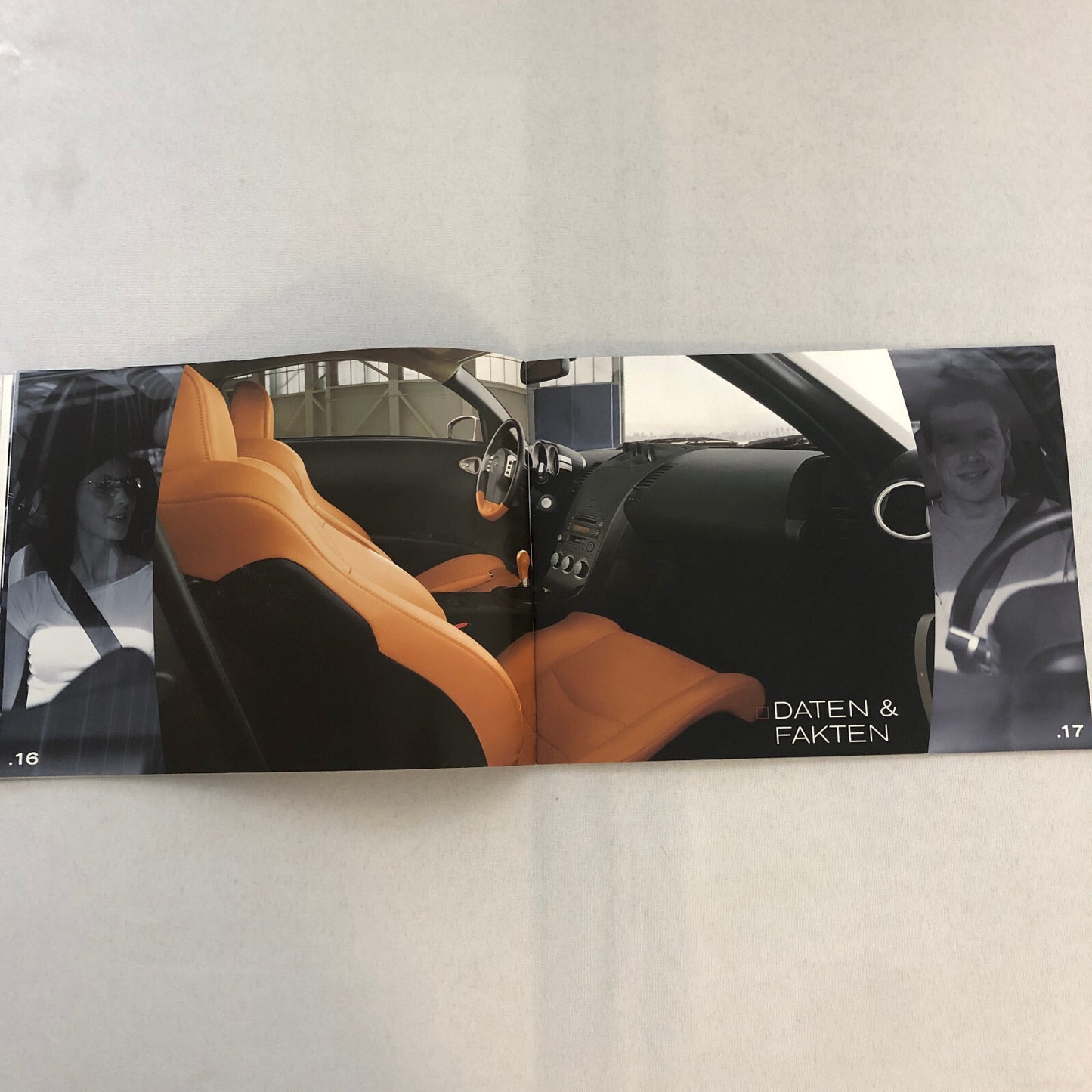 Nissan 350Z 350 Z Car Sales Brochure Catalog GERMAN Text European Market