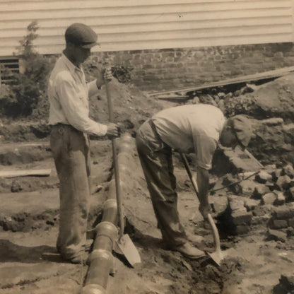 Press Photo Photograph Excavation of Yorktown Tavern Artifacts Virginia