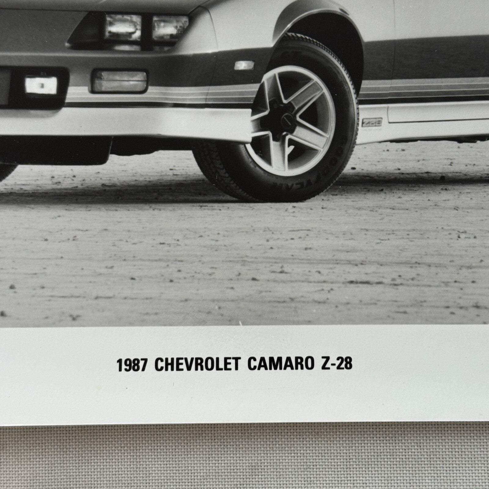 1987 Chevrolet Camaro Z28 Factory Press Publicity Photo Photograph Chevy Z-28