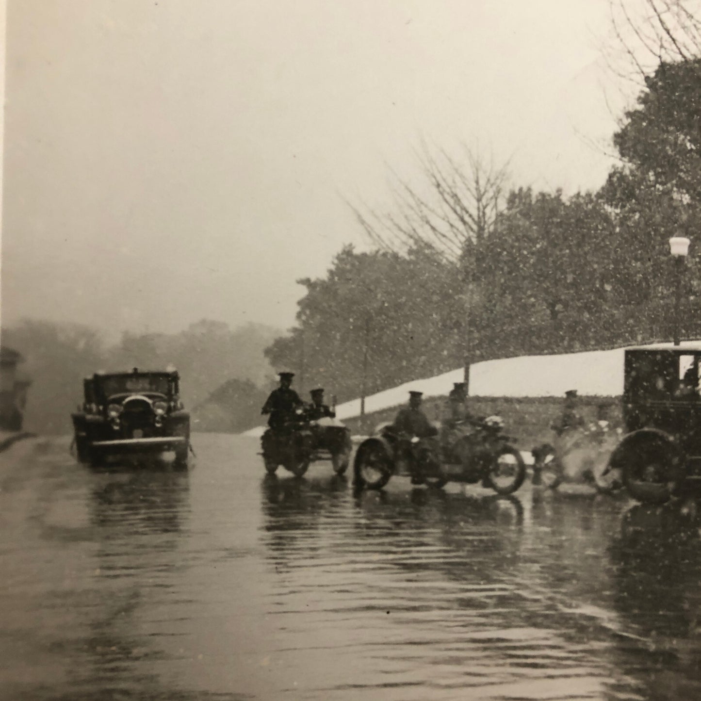 Press Photo Photograph Japanese Emperor Imperial Procession Cars Motorcycles