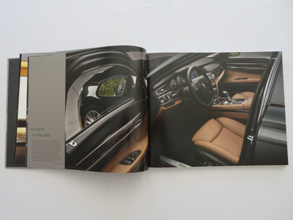 2009 BMW 7 Series HARDCOVER Book Sales Brochure Catalog 750i 750Li