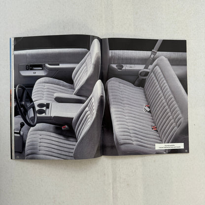 1993 GMC Truck Sales Brochure Catalog Jimmy Yukon Suburban