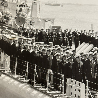 Royal Canadian Navy HMCS Restigouche Military Ship Boat Destroyer 1958 Crew