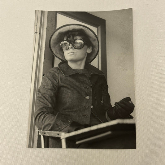 Vintage Racing Photo Niki Lauda Girlfriend Mariella von Reininghaus 1972 Spain