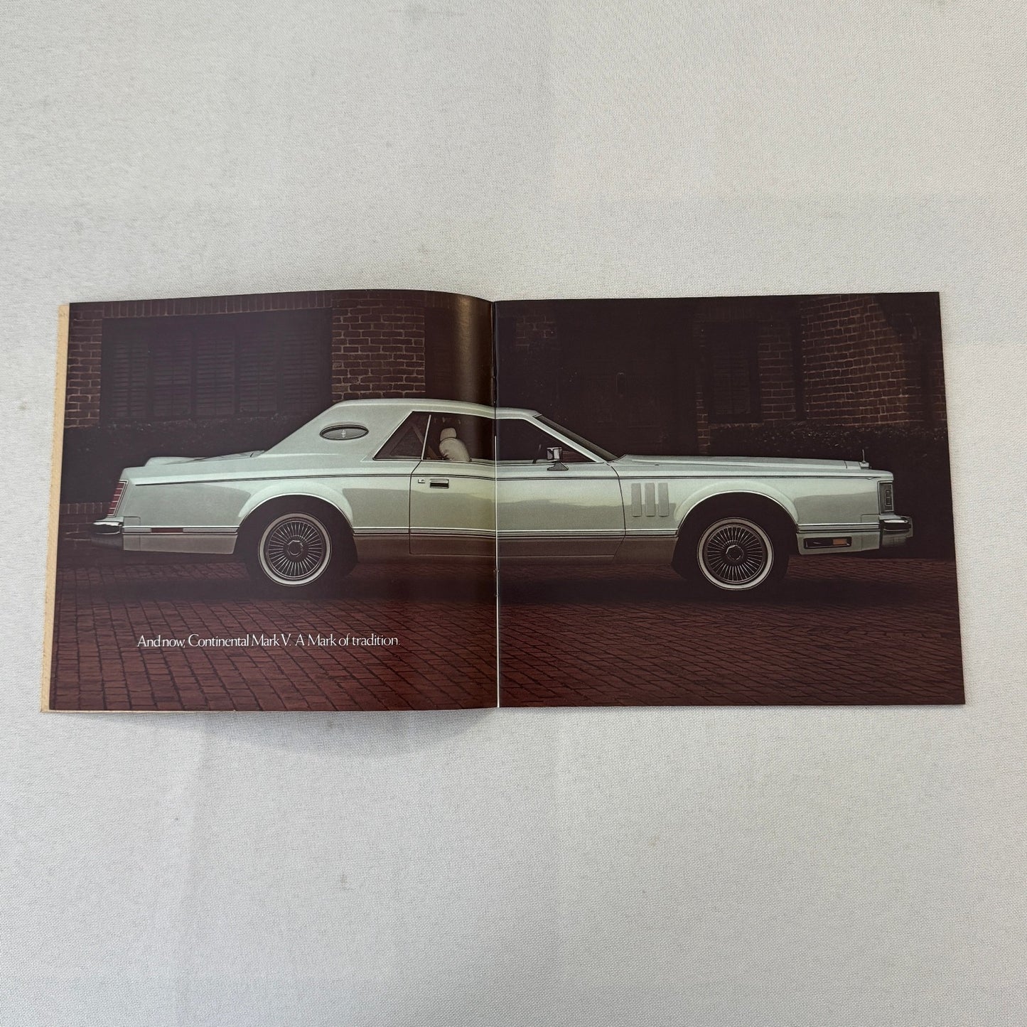 1977 Lincoln Car Sales Brochure Catalog Lincoln Continental Mark V