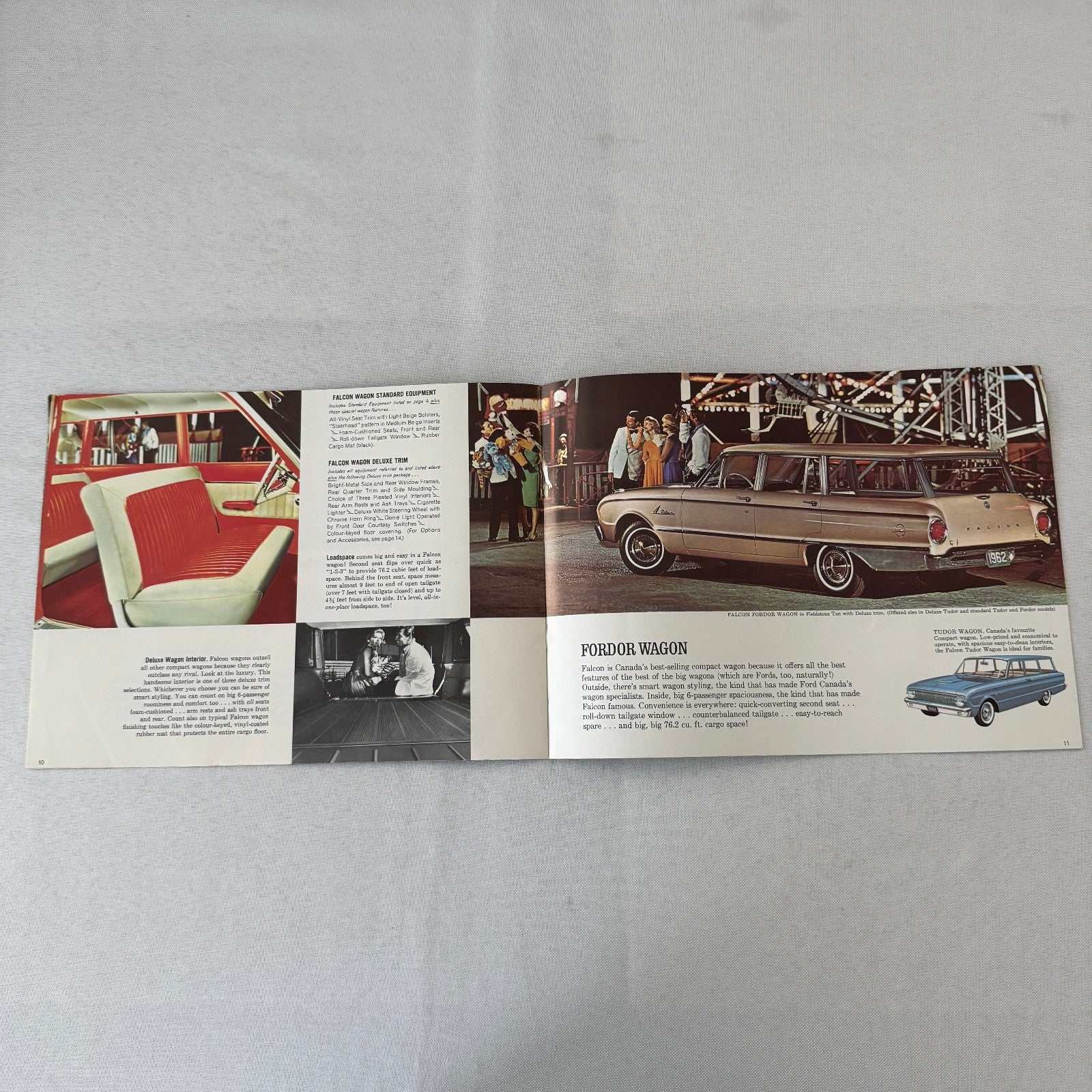 1962 Ford Falcon Car Sales Brochure Catalog Canadian Club Wagon Van Wagon +