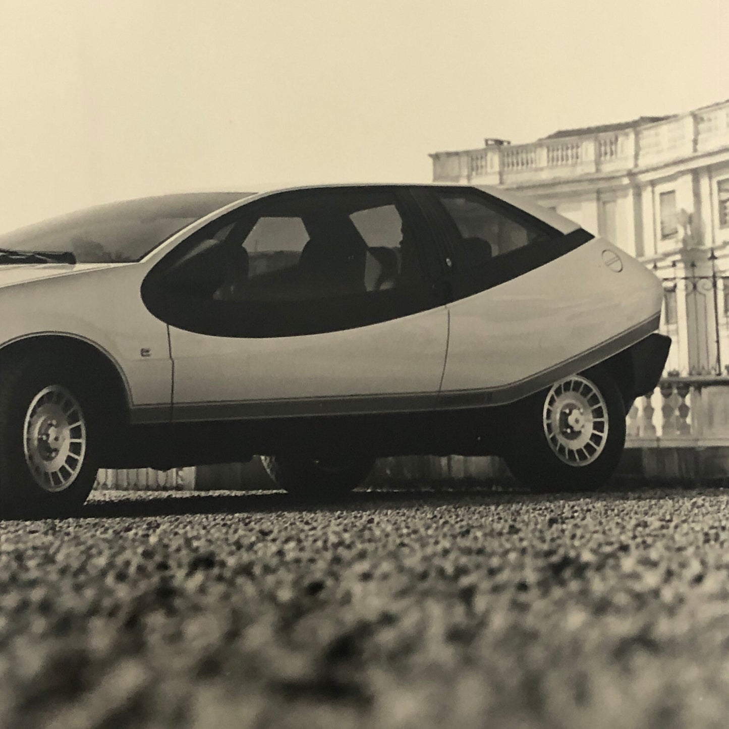Ford Ghia Design Megastar II Prototype Concept Car Press Photo Photograph