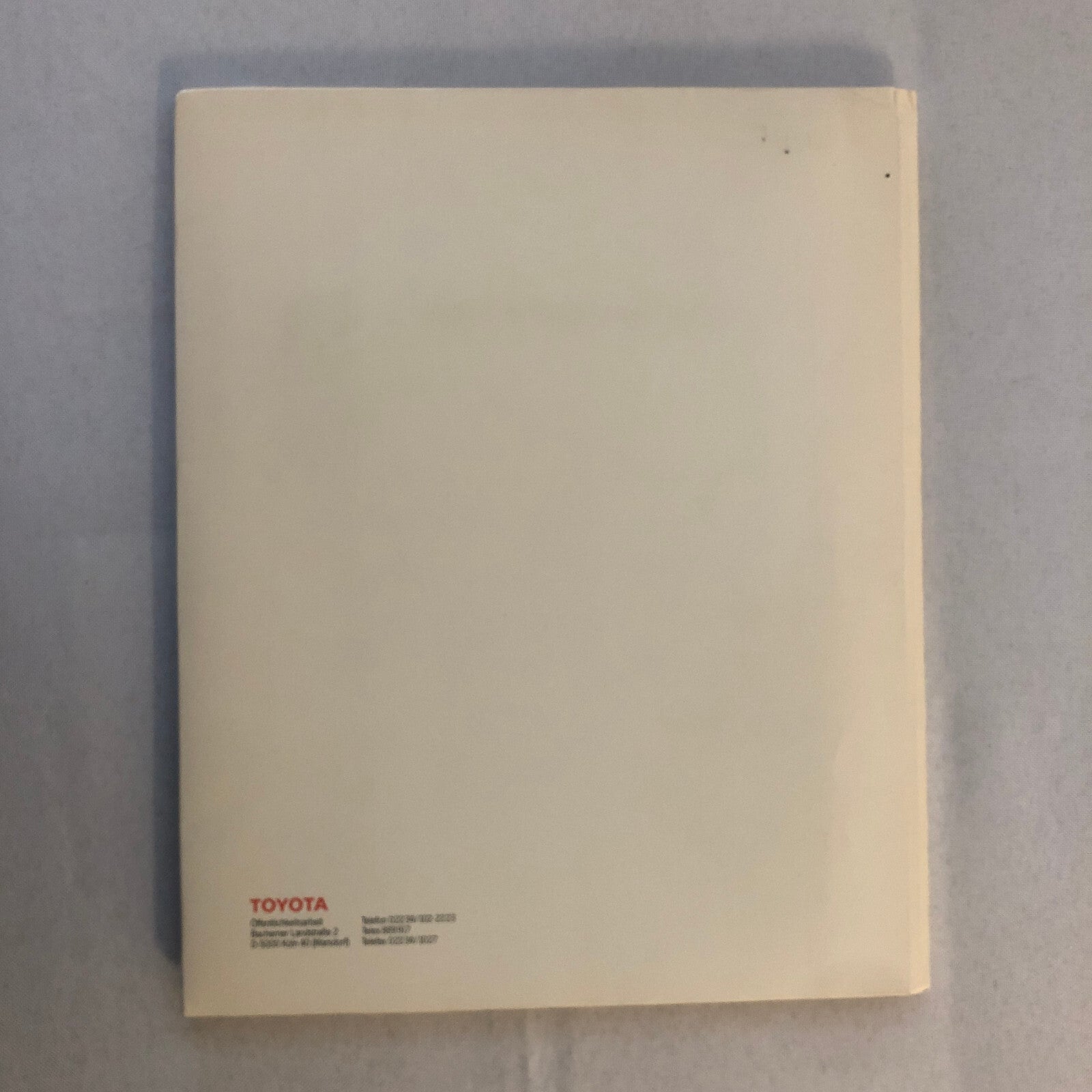 1989 Toyota Truck Press Kit with Photos Liteace Hiace Hilux Model F GERMAN Text