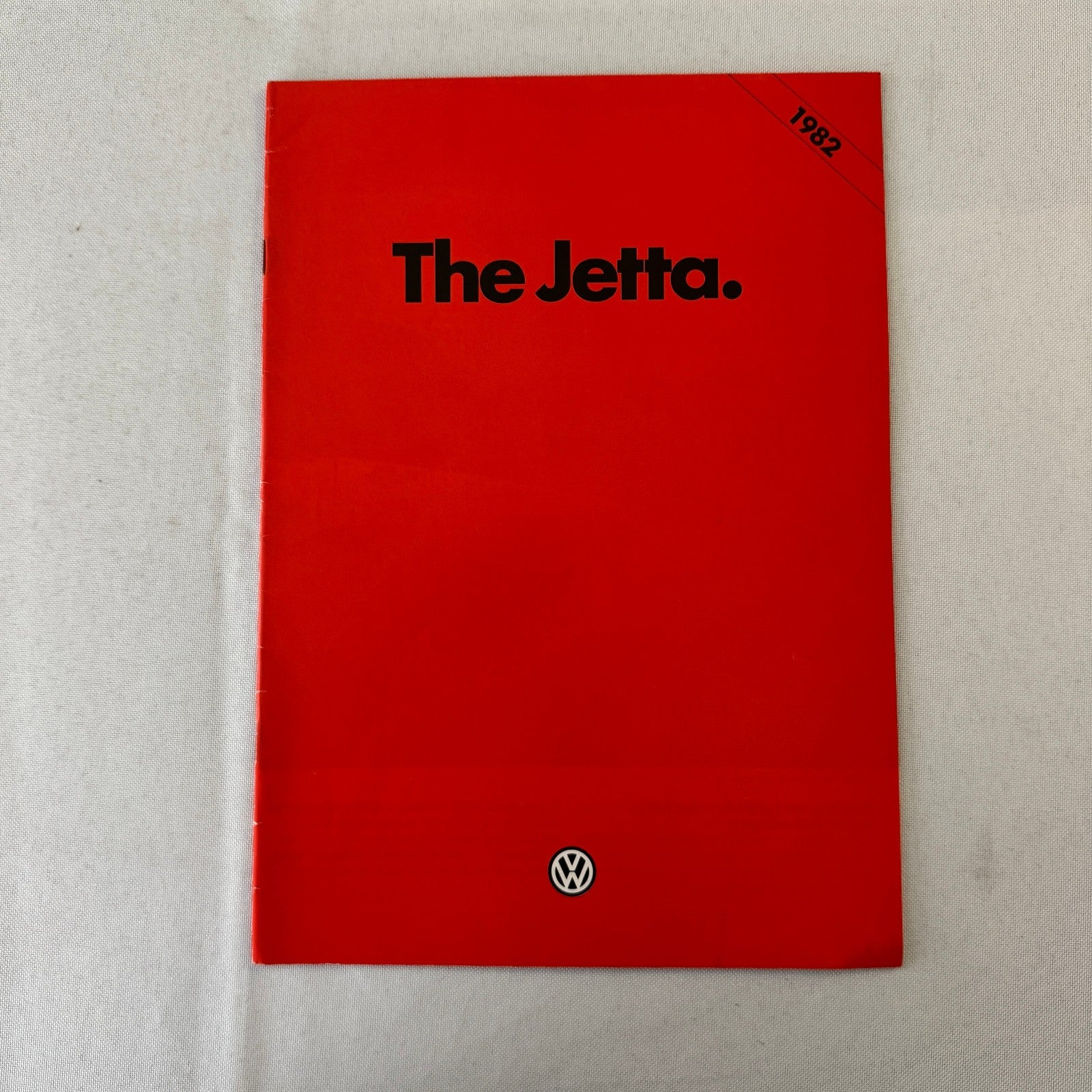 1982 Volkswagen Jetta Sales Brochure Catalog Advertising VW Jetta