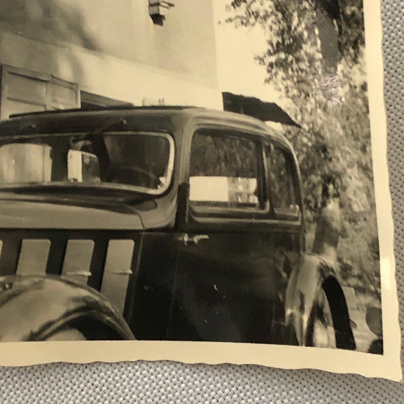 Vintage Photo Photograph Snapshot Car Automobile People AL22SM2