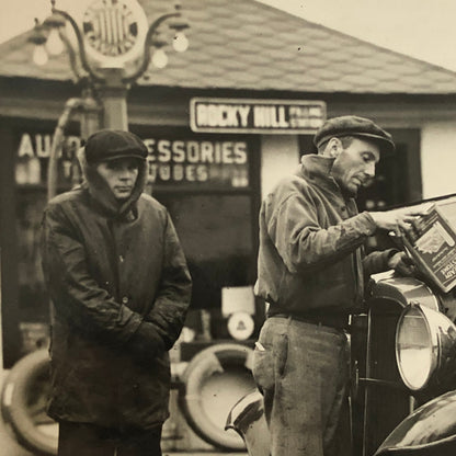 Press Photo Photograph Car Automobile at Service Garage Keystone Underwood
