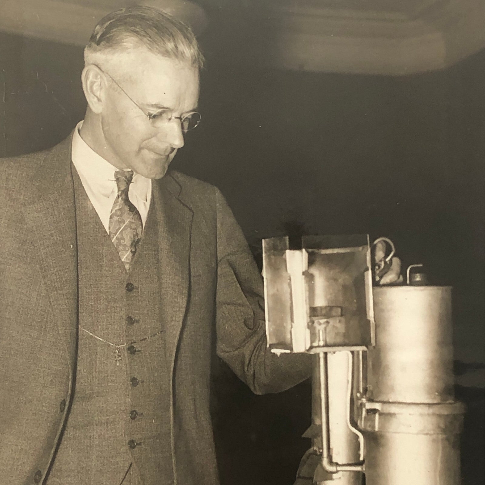 Press Photo Photograph Washington Gas Gun Proposal to Remove Starlings