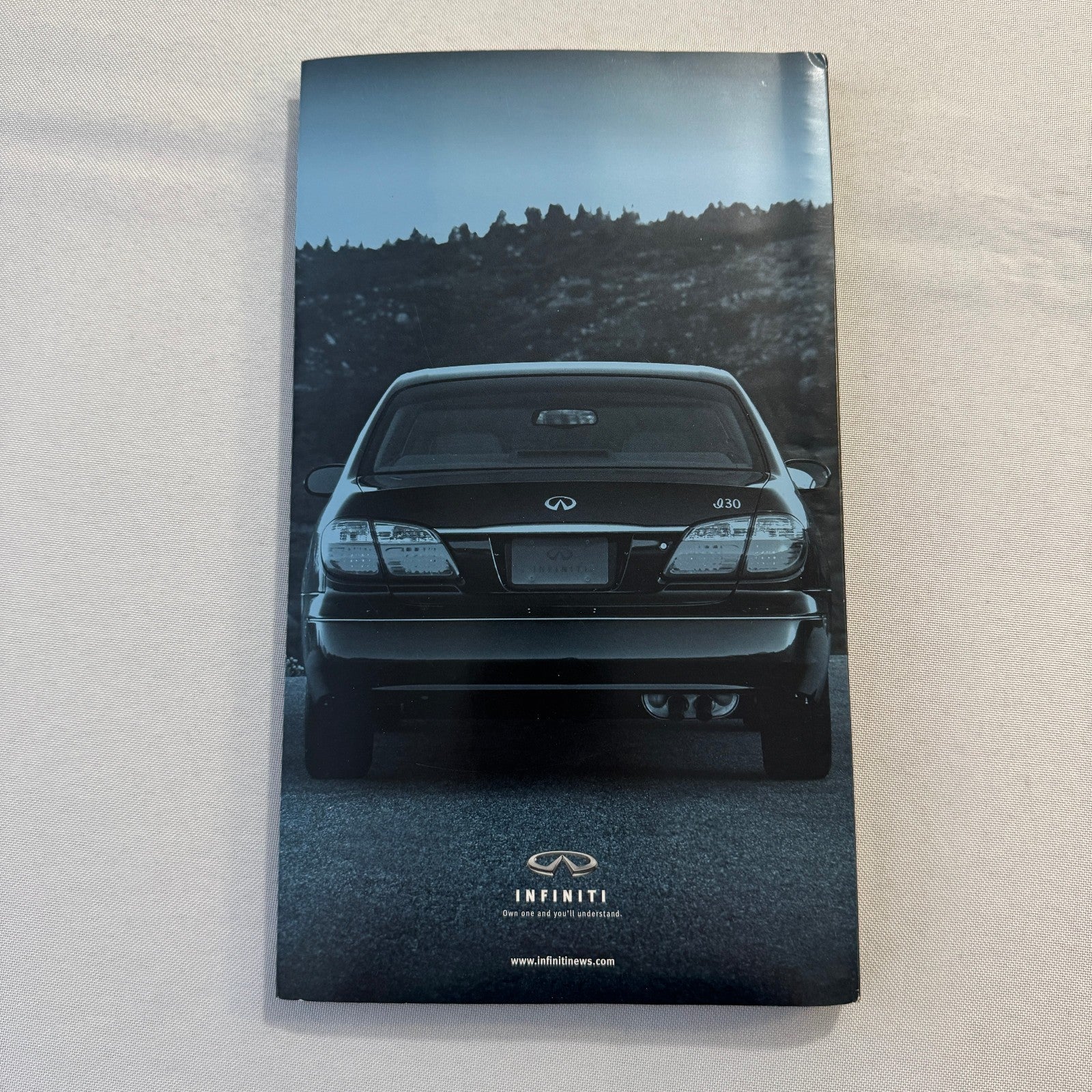 2001 Infiniti Car Press Kit Brochure Q45 I30 G20 QX4 Photo CD 35mm Slides