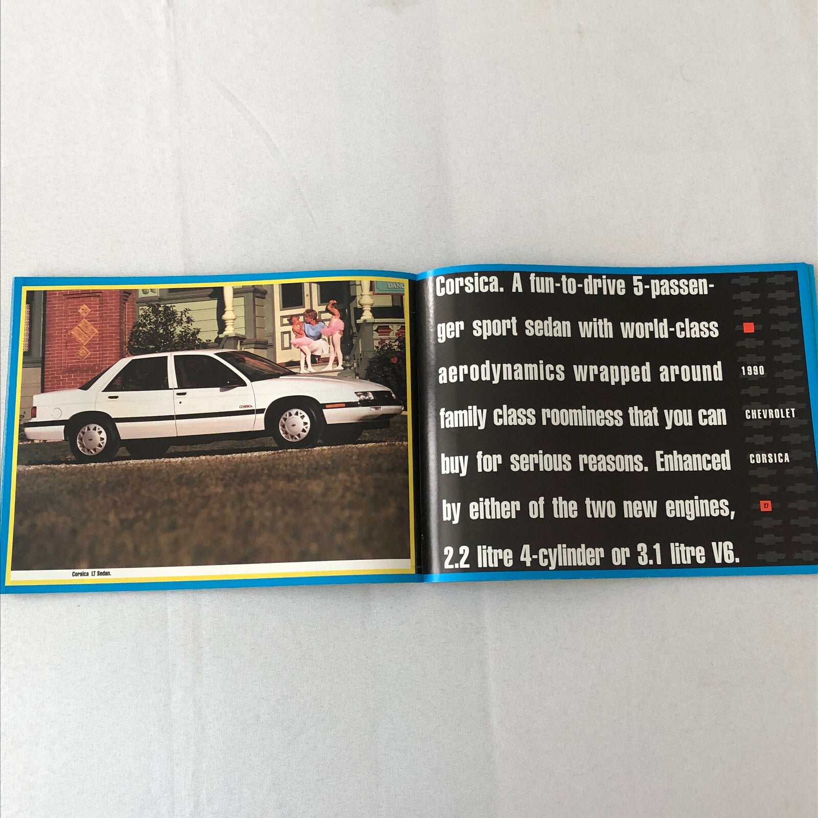 1990 Chevrolet Sales Brochure Lumina APV Van Corsica Celebrity Wagon Caprice +