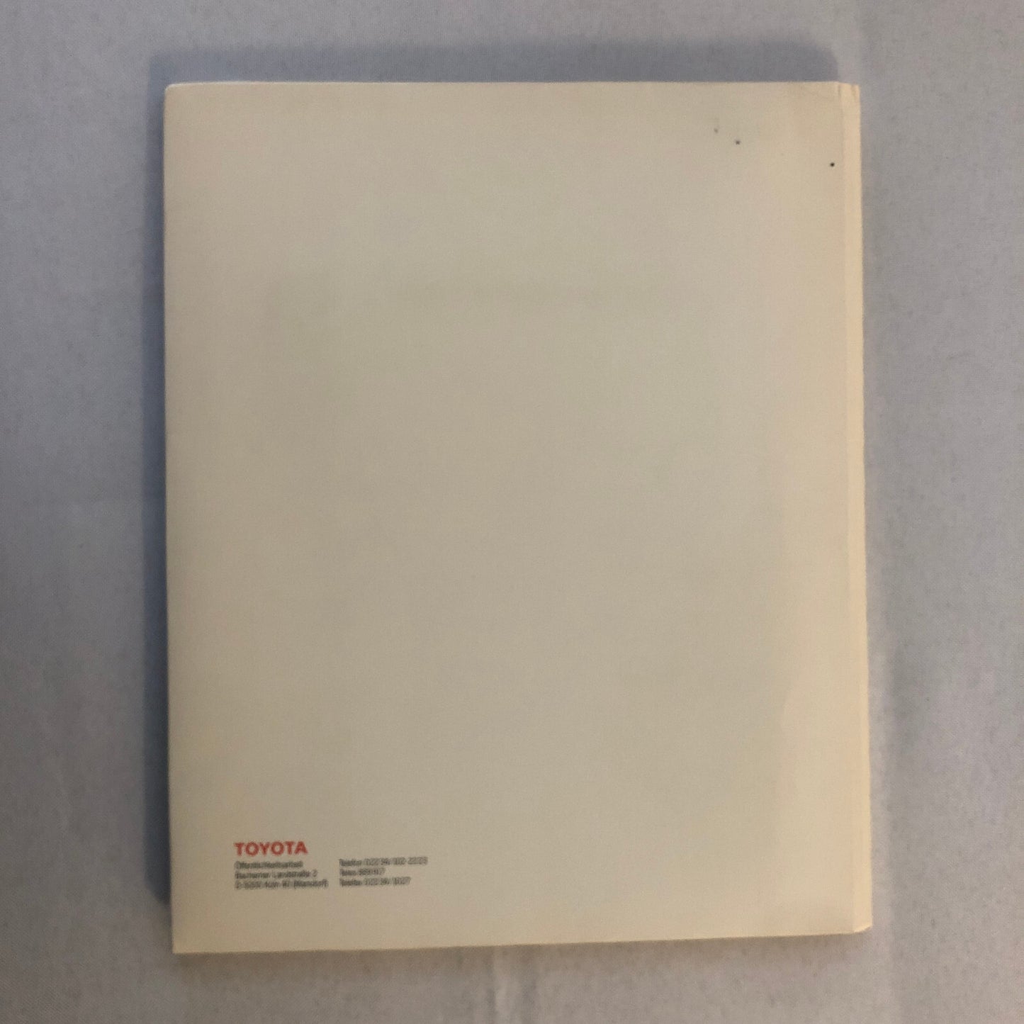 1989 Toyota Truck Press Kit with Photos Liteace Hiace Hilux Model F GERMAN Text