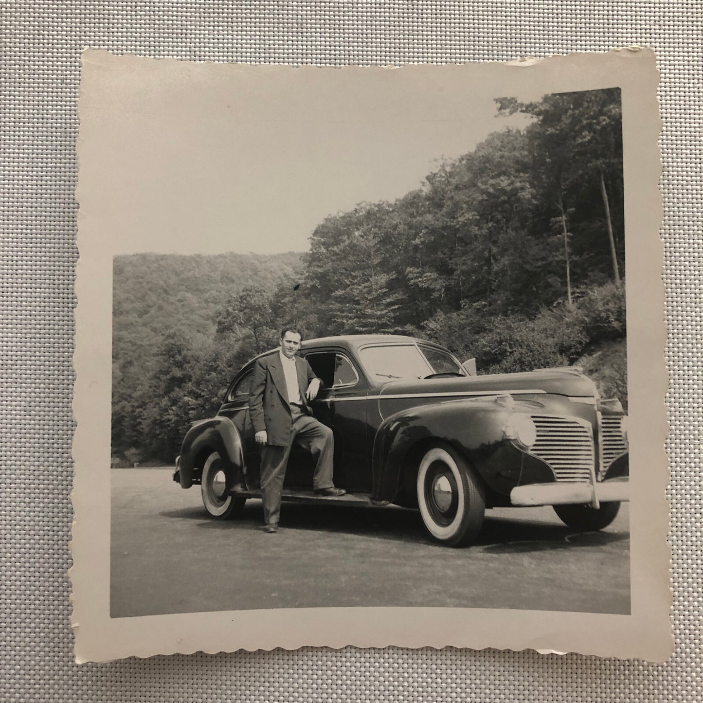 Vintage Photo Photograph Lot People Car Automobile Man Woman AL22SM1