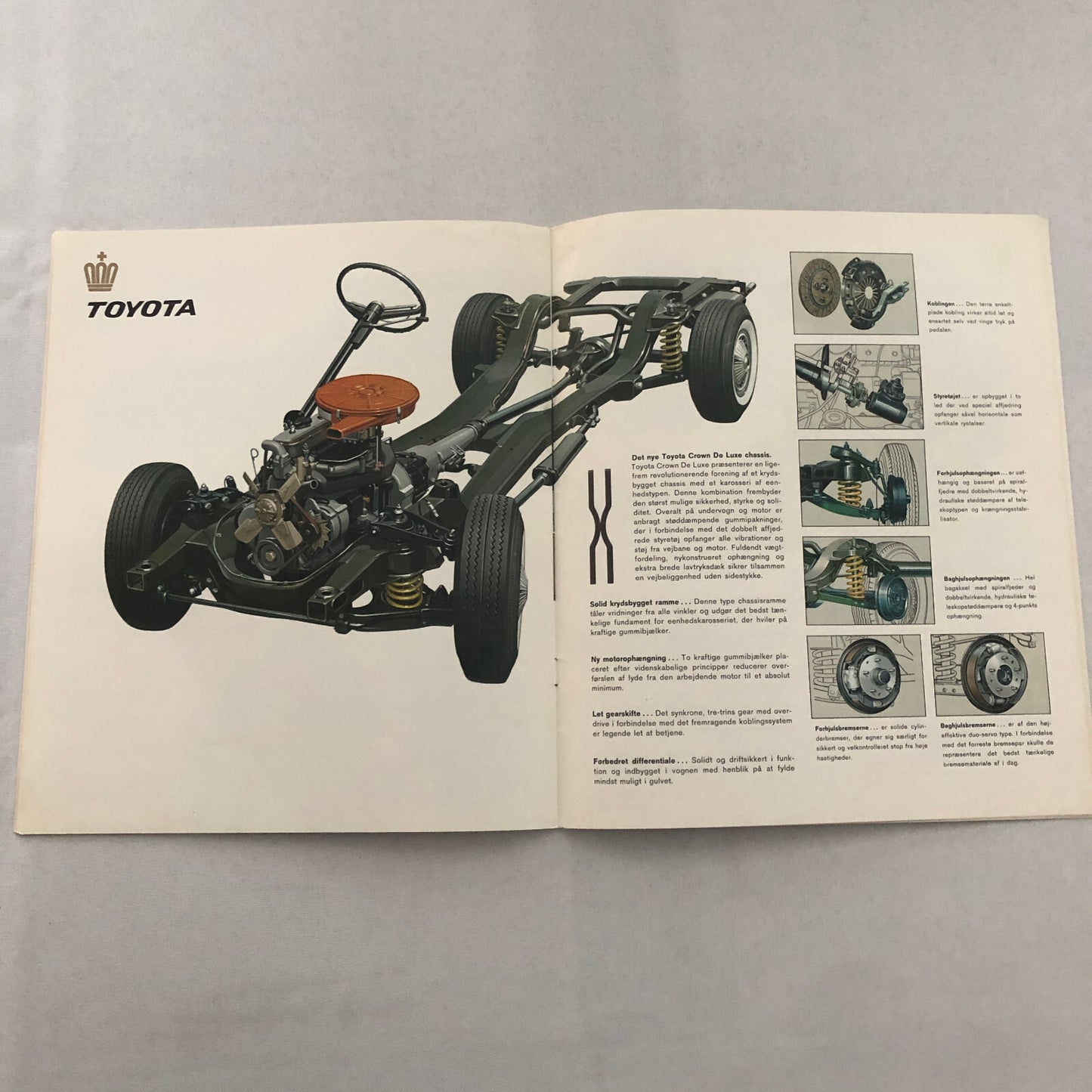 Vintage Toyota Crown Deluxe Car Sales Brochure Catalog DANISH TEXT