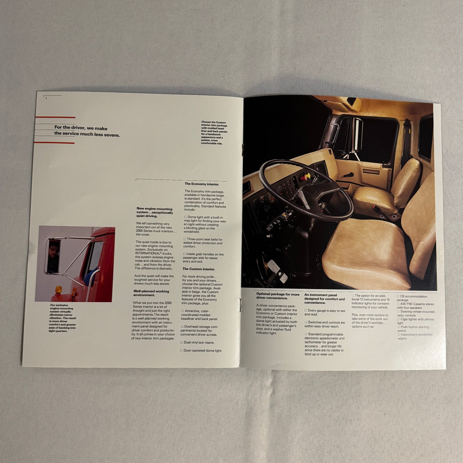 International Truck 2000 Series Sales Brochure Catalog Advertising