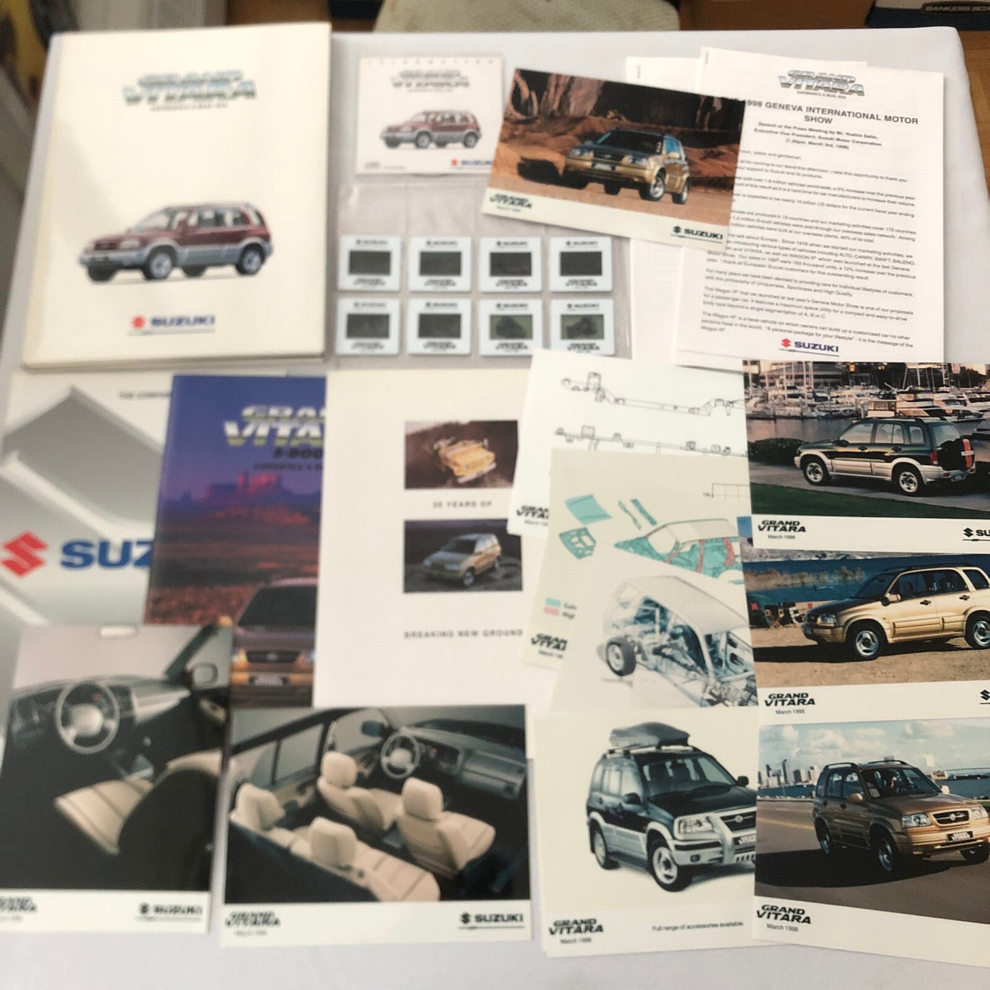 Suzuki Grand Vitara 4x4 Press Kit Brochure Photos 35MM Slides 1998