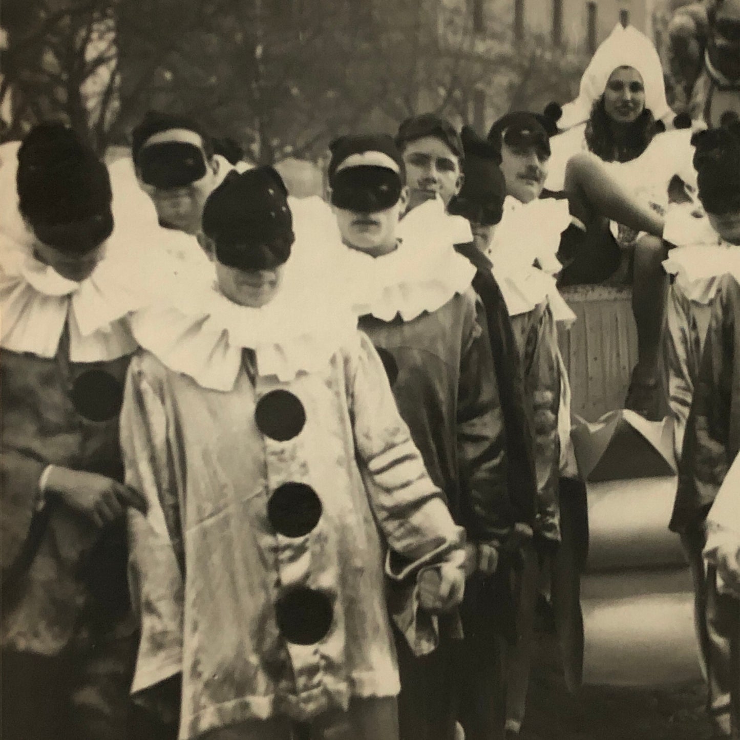 Vintage Press Photo Photograph Madrid Spain Carnival Costumes 1932