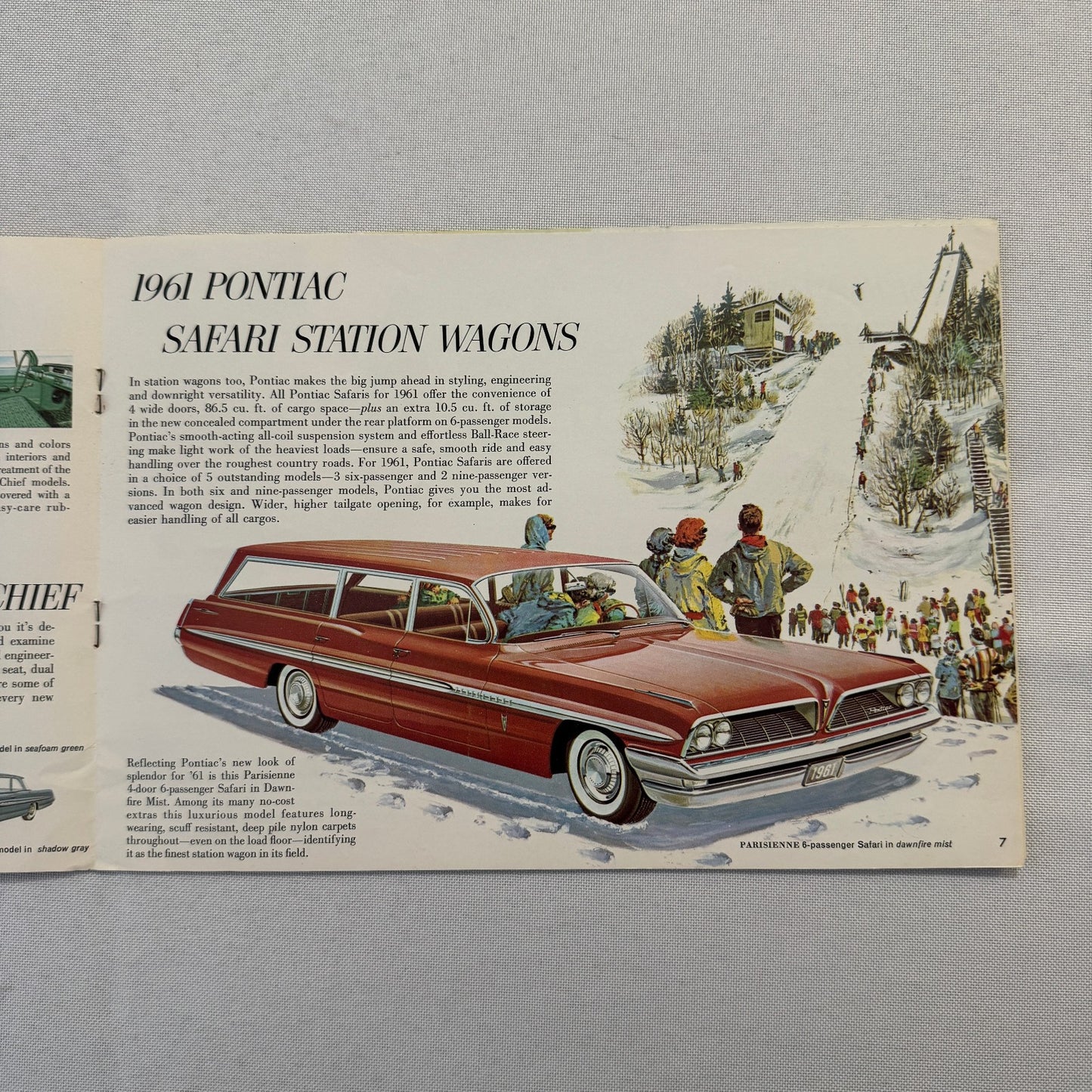 1961 Pontiac Sales Brochure Parisienne Laurentian Strato Chief Canadian Catalog