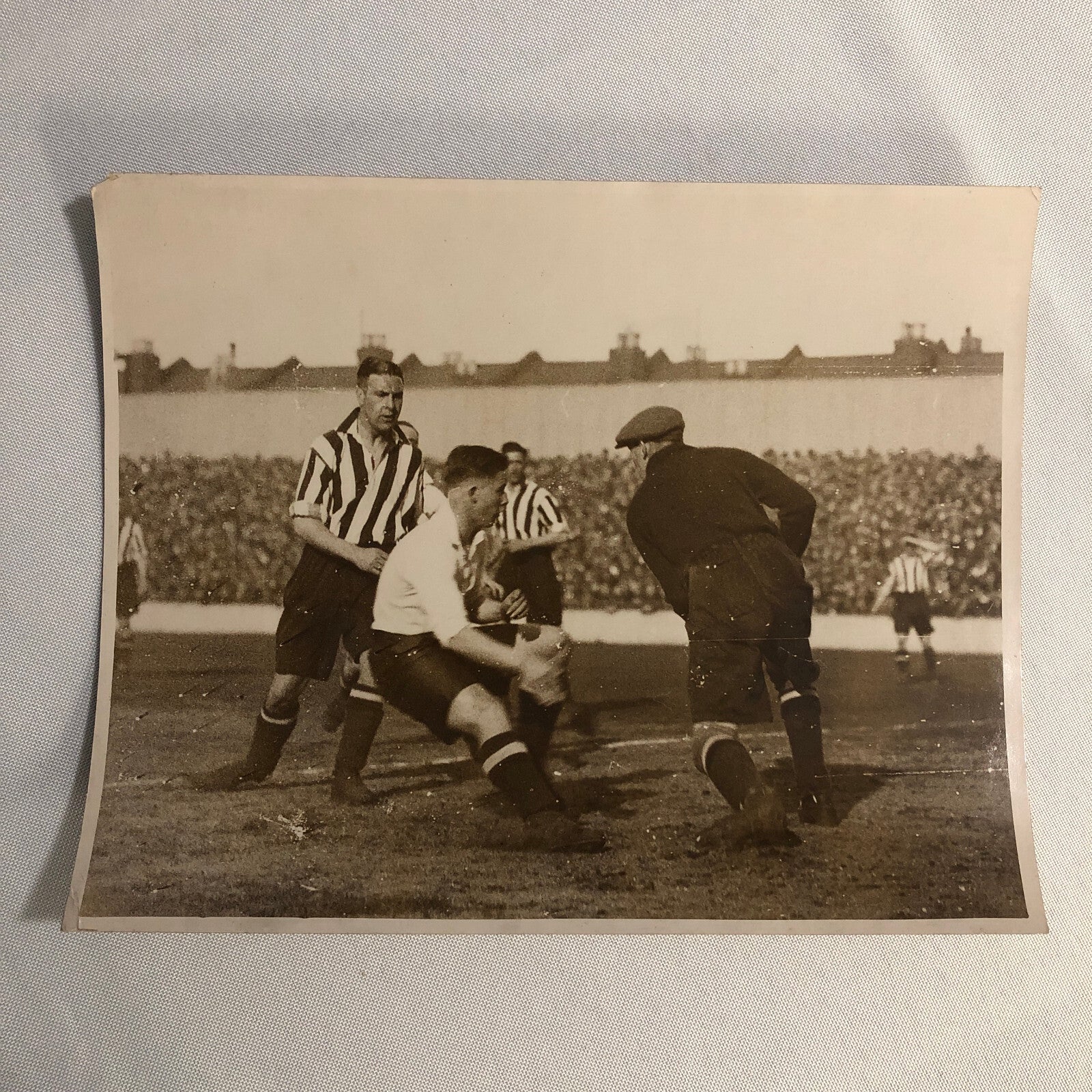 Press Photo Photograph Soccer Football Tottenham Hotspurs vs Lincoln City 1933