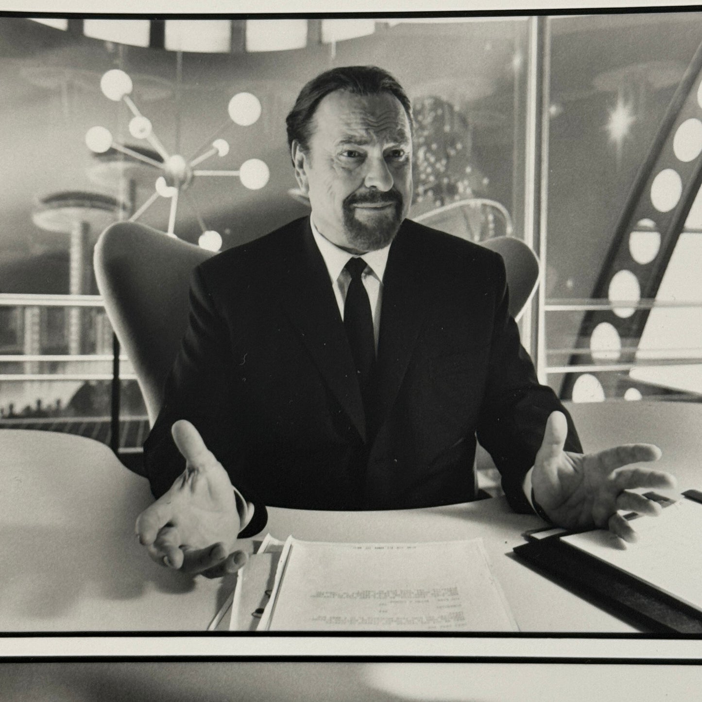 Men in Black Movie Film Press Photo Photograph Rip Torn Linda Fiorentino