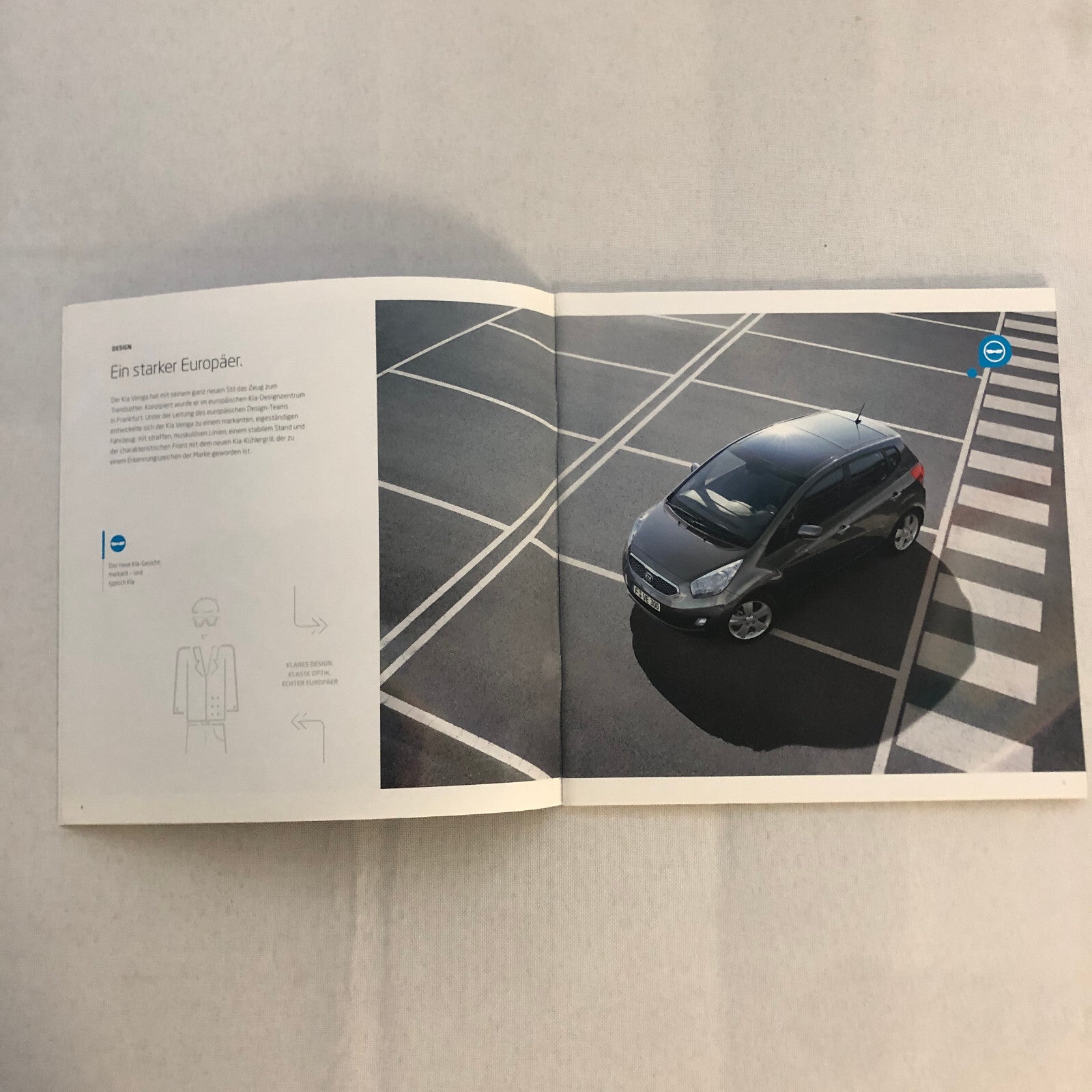 2011 Kia Venga Car Sales Brochure Catalog with Price List GERMAN Market