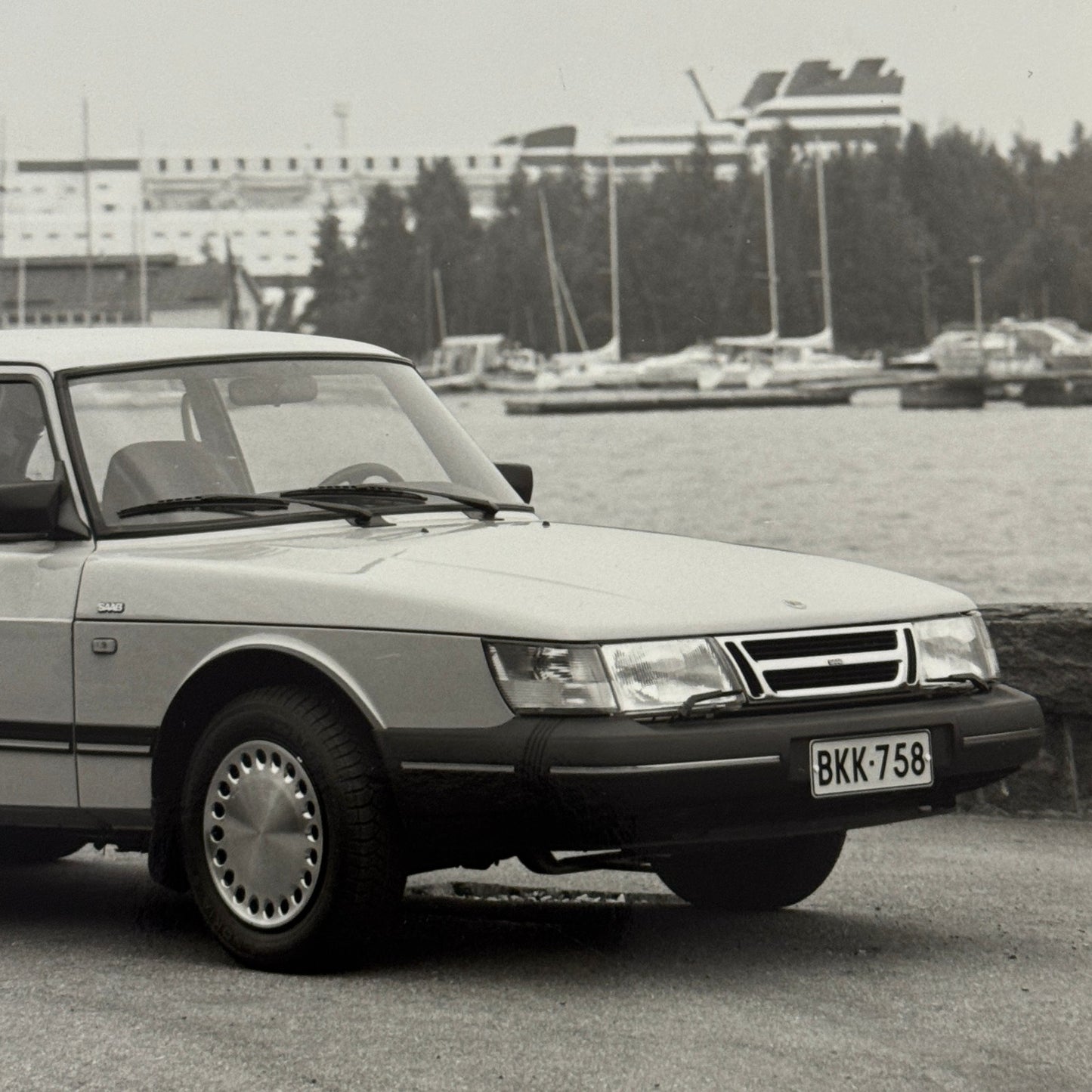 Vintage Saab 900 Car Factory Press Photo Photograph Print
