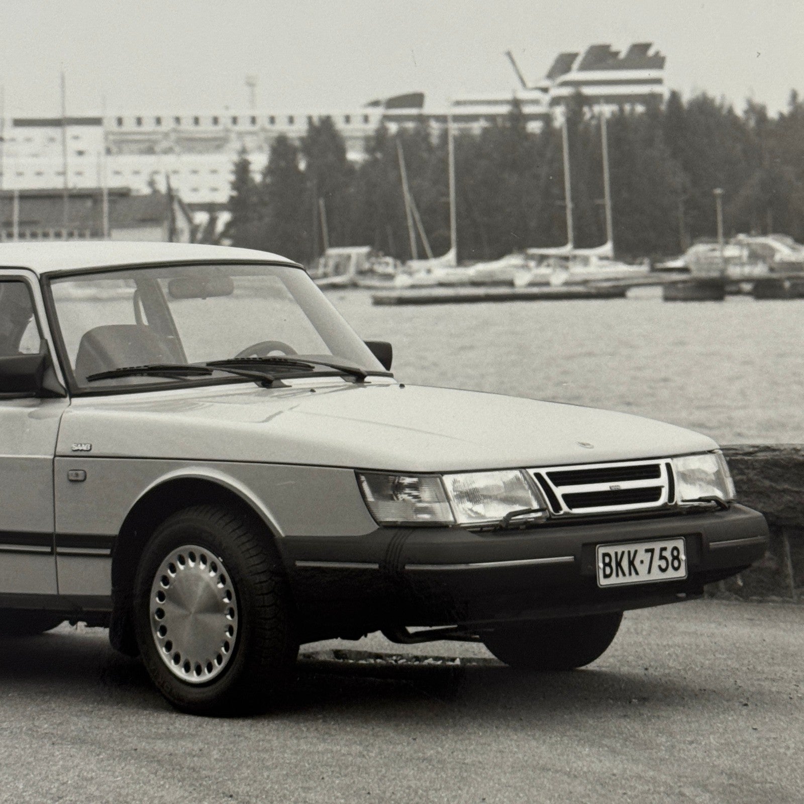 Vintage Saab 900 Car Factory Press Photo Photograph Print