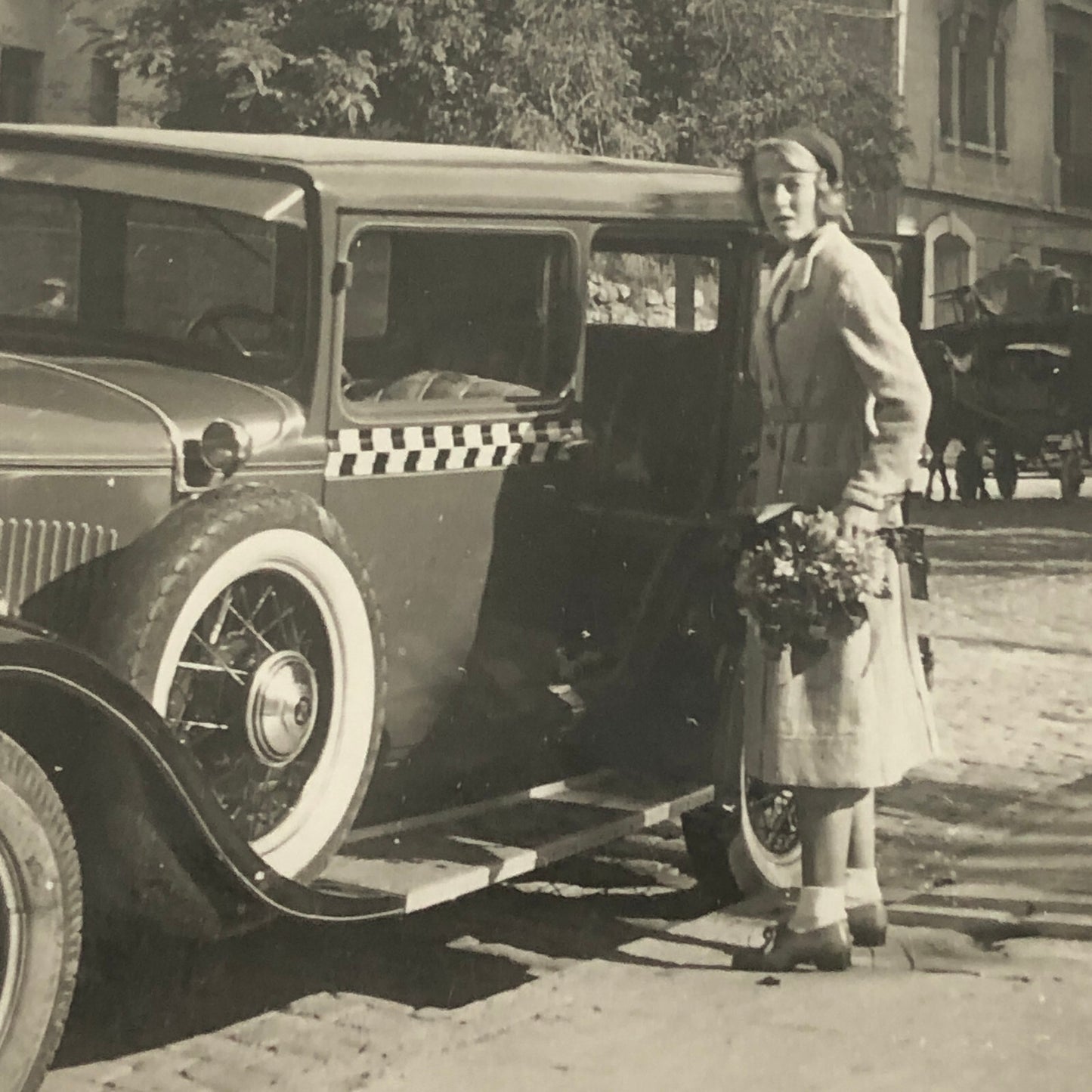 Vintage Photo Photograph Lot Taxi Cab Car Automobile People Woman AL22SM1