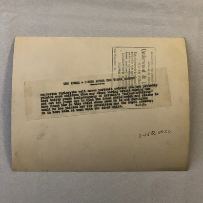 Vintage Press Photo Photograph Portrait Artist Kaston Taylor Painting Child