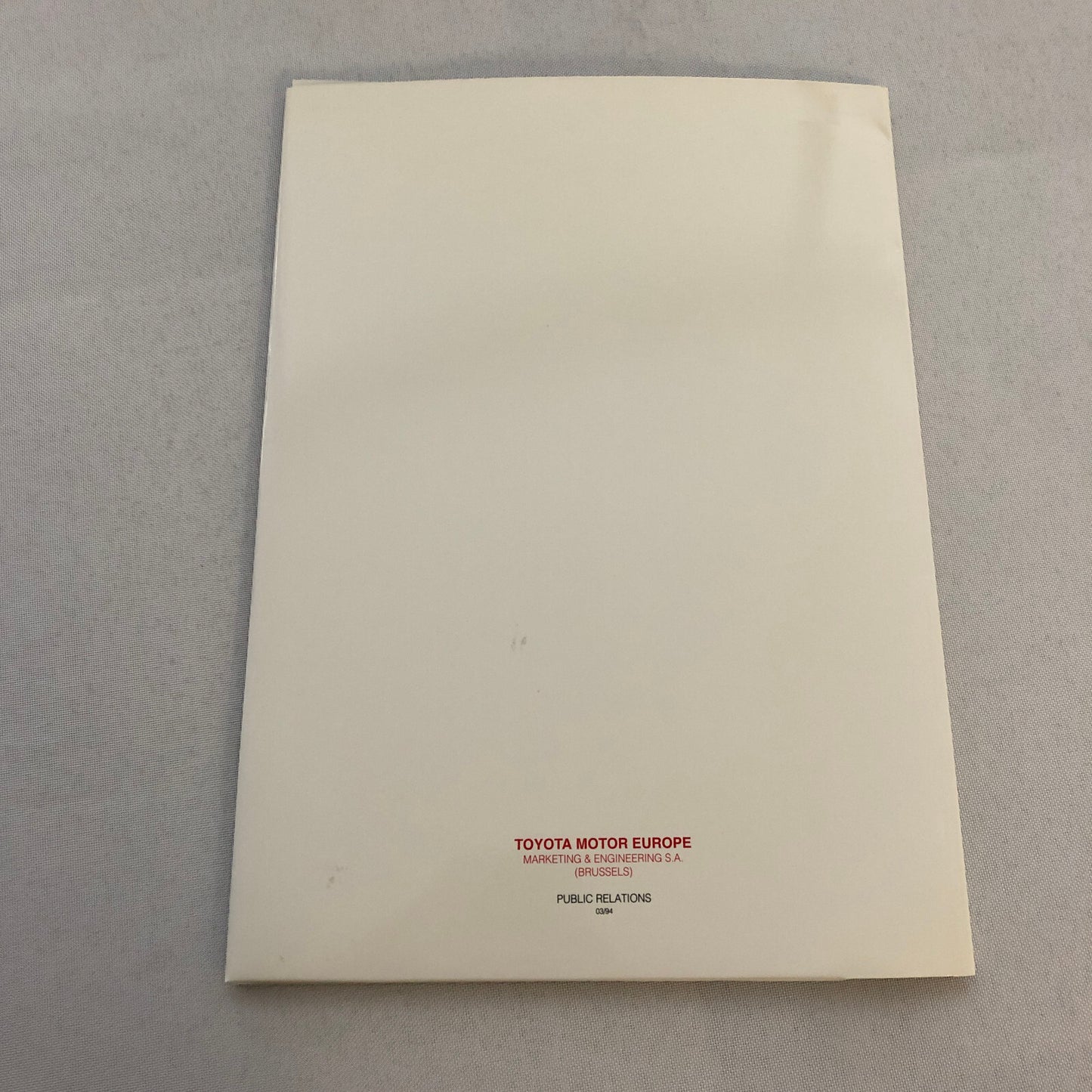 Toyota RAV4 World Premiere Press Kit Brochure with Photos