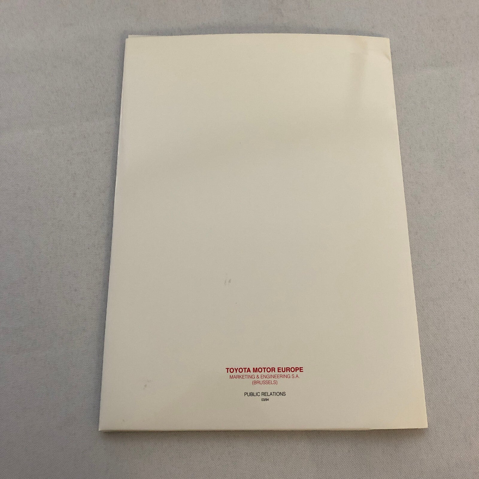 Toyota RAV4 World Premiere Press Kit Brochure with Photos