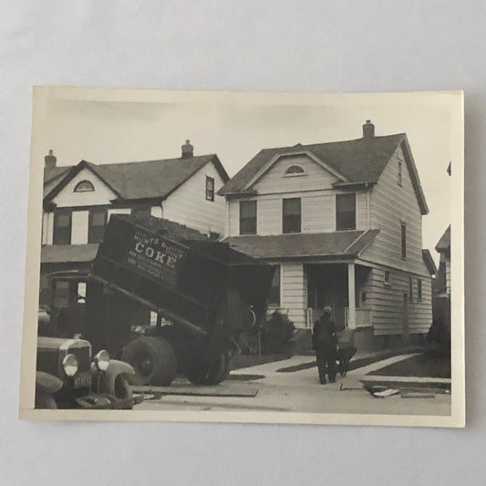 Press Photo Photograph Truck Delivering Coke Coal for Winter Keystone Underwood