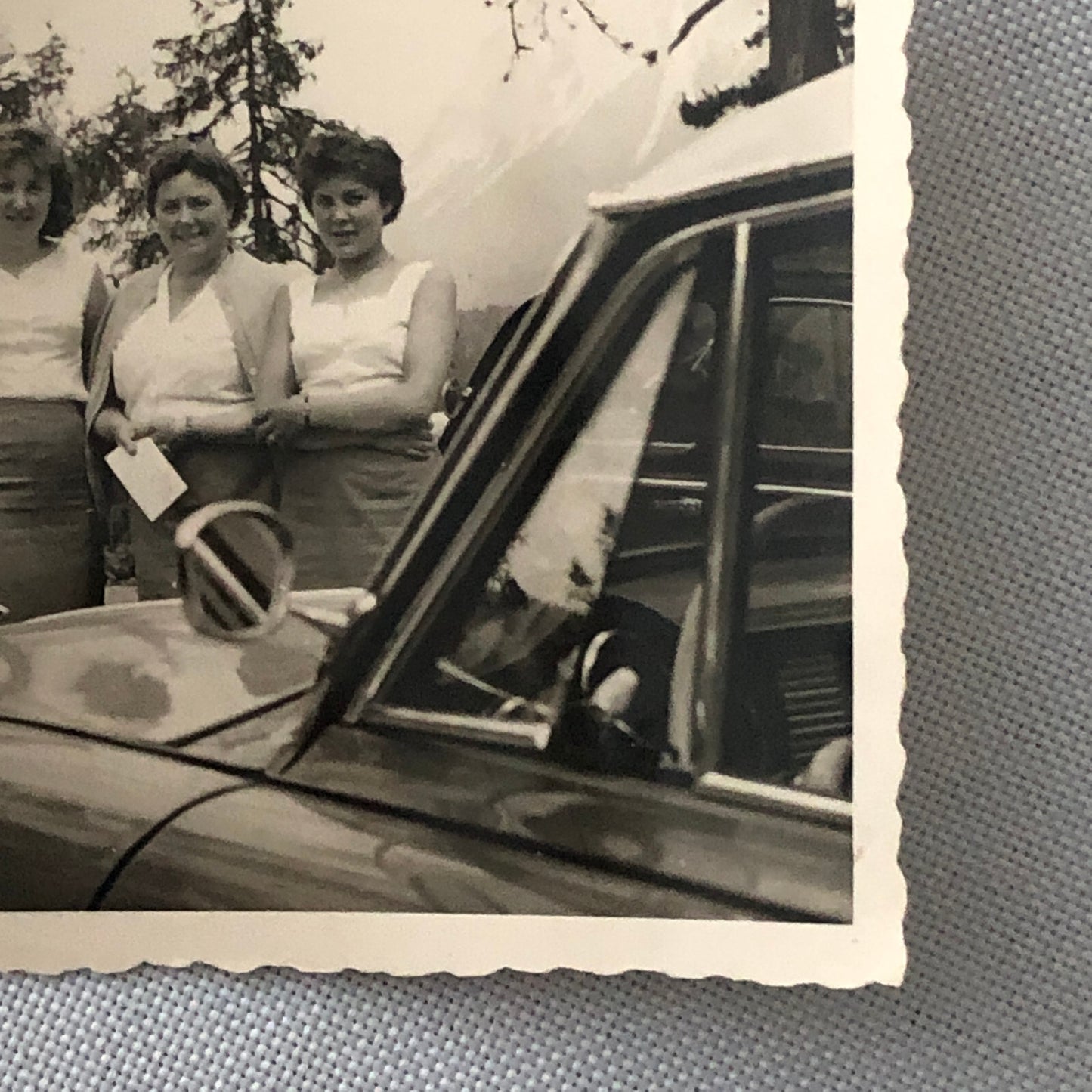Vintage Photo Photograph Snapshot Women with Car Automobile Germany + AL22SM2