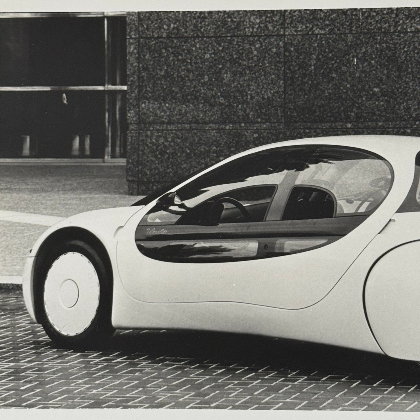 General Motors GM Ultralite Concept Car Prototype Press Photo Photograph Europe