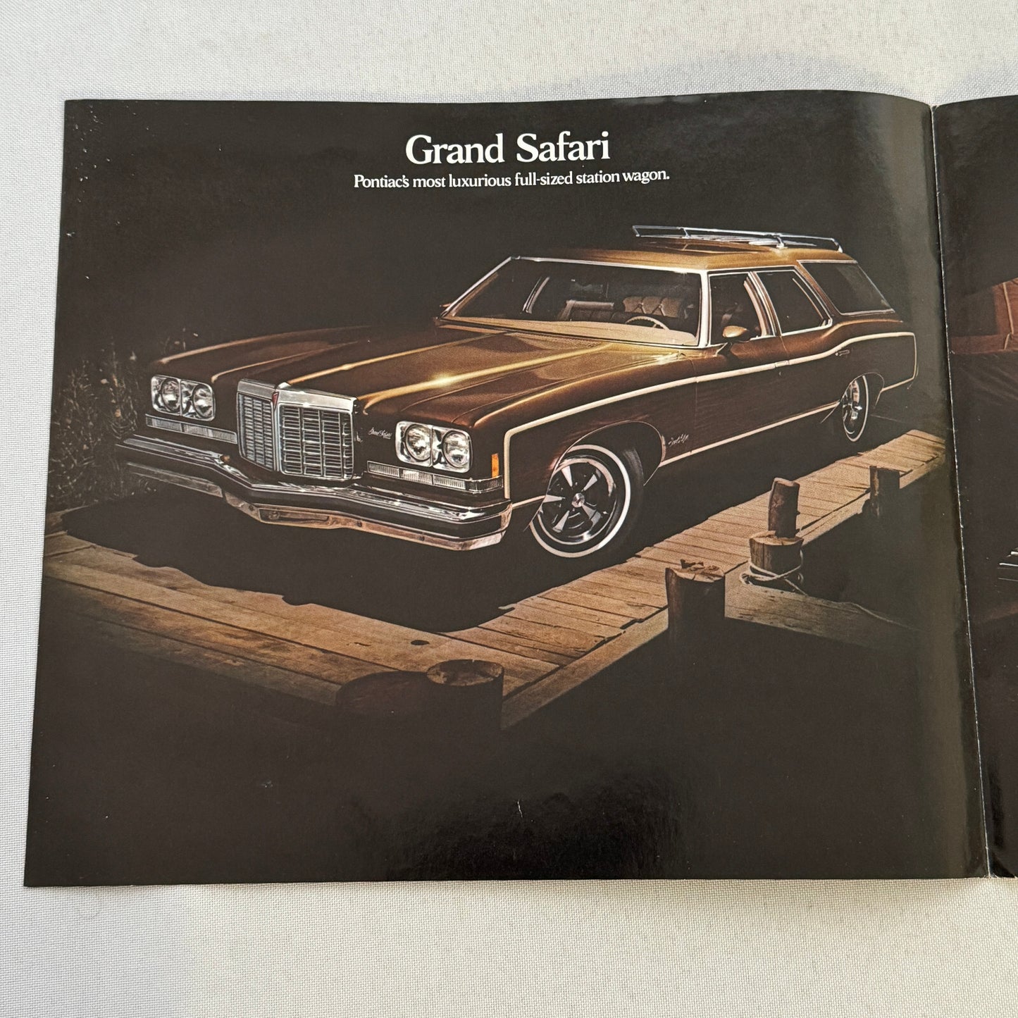 1974 Pontiac Safari Station Wagon Sales Brochure Catalog Grand Catalina LeMans