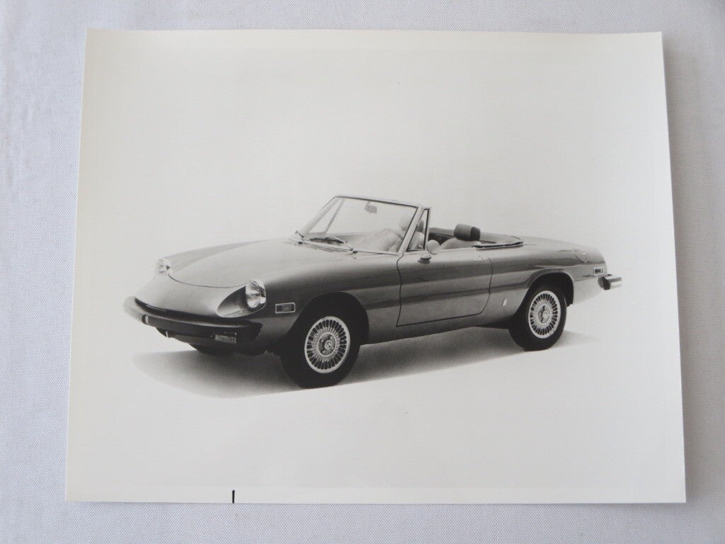 1975 Alfa Romeo Press Kit Alfetta Spider GT French Canadian Brochure