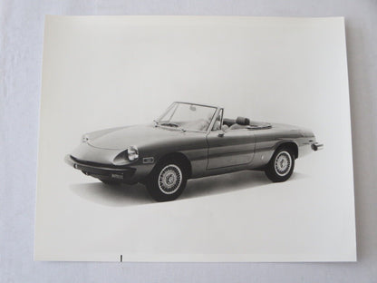 1975 Alfa Romeo Press Kit Alfetta Spider GT French Canadian Brochure