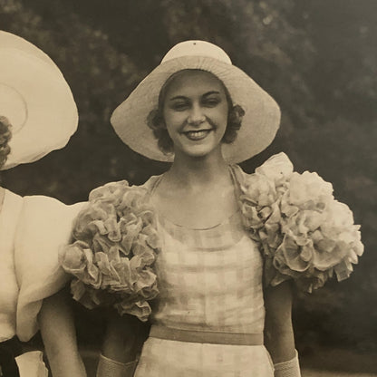 Fashion Press Photo Photograph London High Society Swimming Party 1933 Dresses