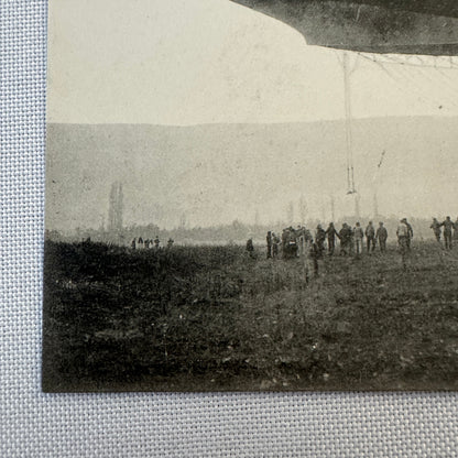 Vintage Zeppelin Airship Dirigible Postcard Post Card French Republique Republic