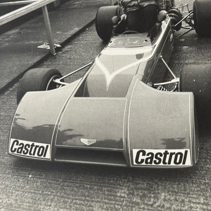 Vintage Racing Photo Photograph 1972 Chevron B20 Peter Gethin Silverstone