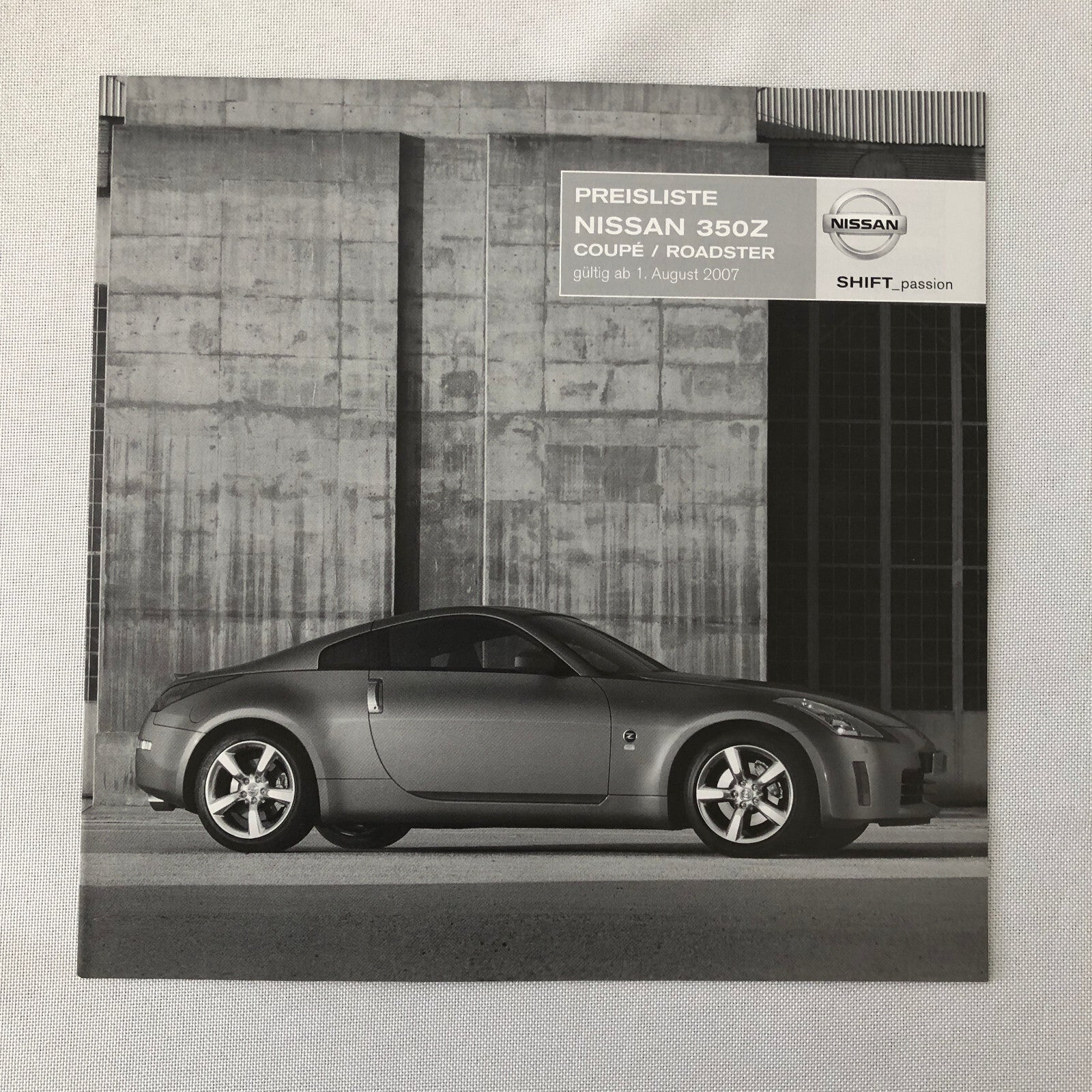 Nissan 350Z 350 Z Coupe and Roadster Car Sales Brochure Catalog GERMAN Text 2007